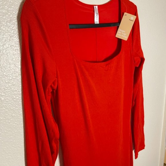 Popilush | Built-In Shapewear Long Sleeve Maxi Lounge Dress in Red - Picture 4 of 8